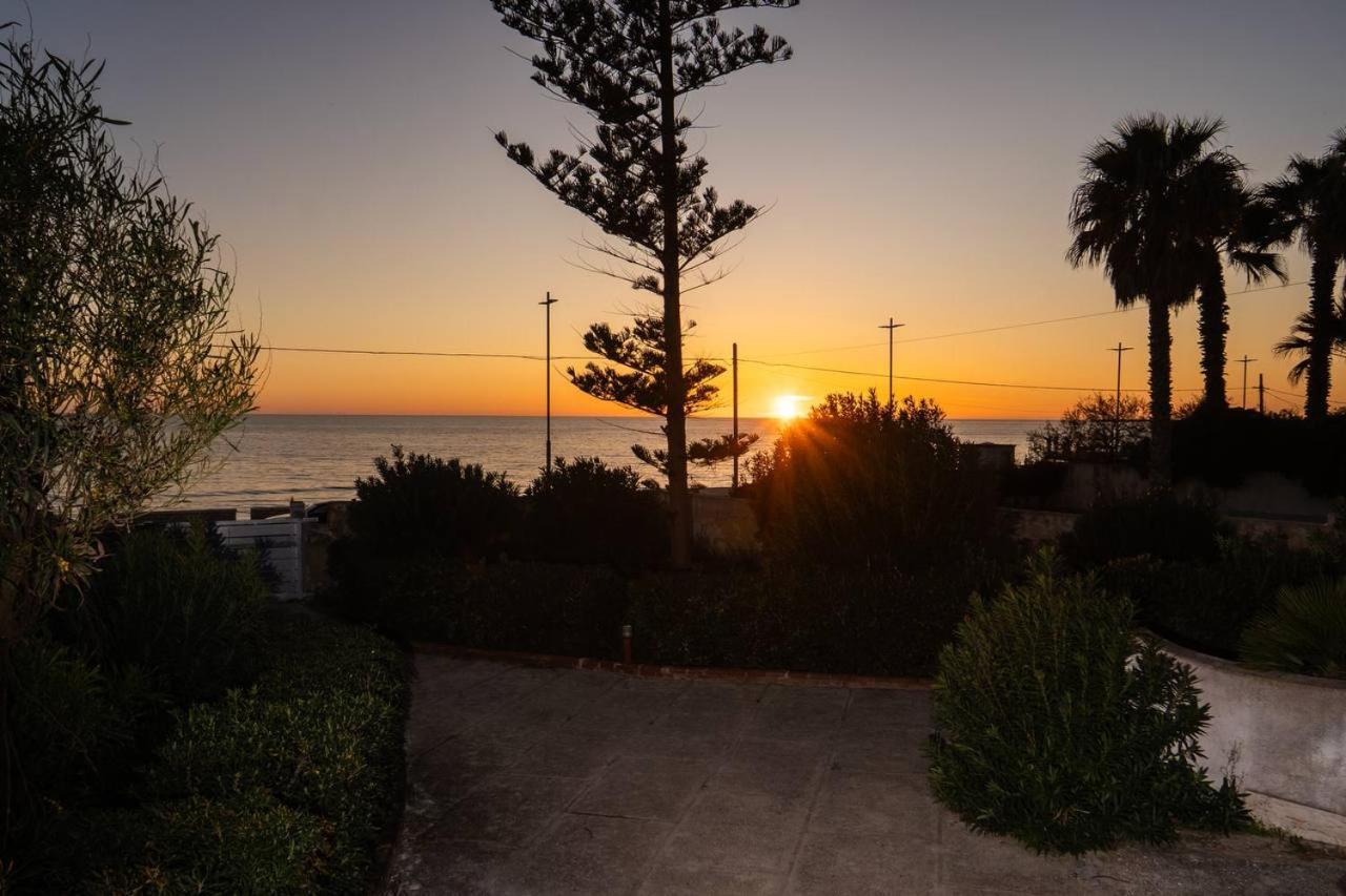 {Beach-House } Villa Mare Fuori مازارا ديل فالو المظهر الخارجي الصورة
